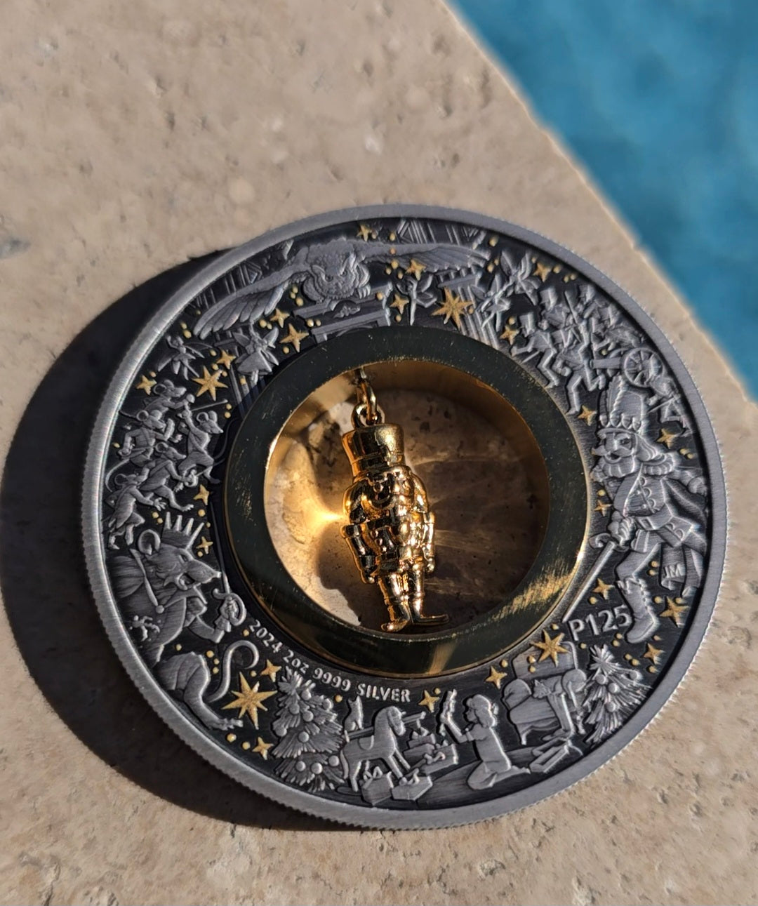 (Pre-Sale!! begins 12/12/25 @ 2pm) Newcastle 2025 Christmas 2oz Silver coin treasure hunt